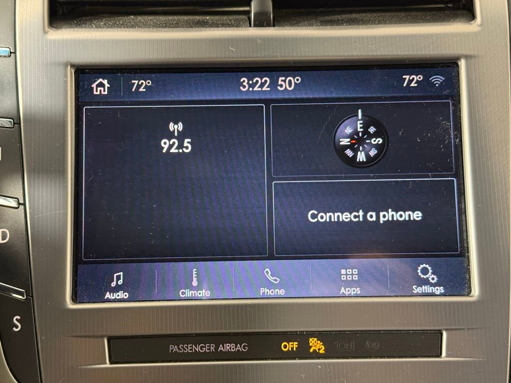 Used 2020 Lincoln MKZ image 4