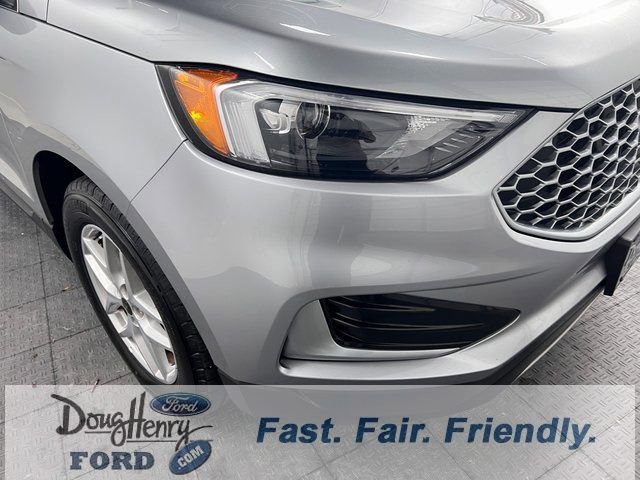 Used 2023 Ford Edge SEL AWD/4WD image 9
