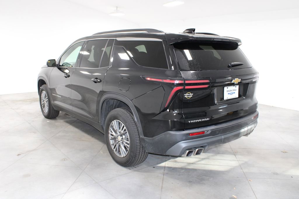 Used 2024 Chevrolet Traverse LT image 7
