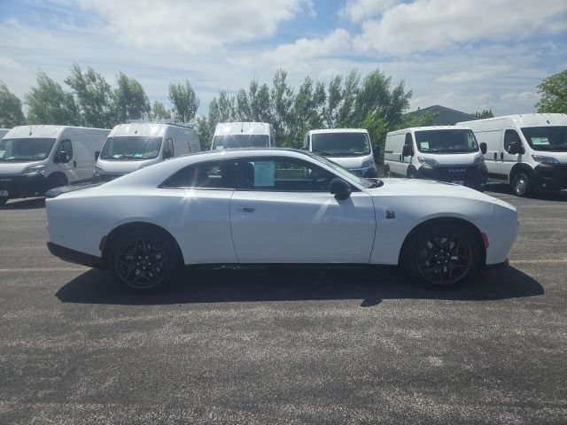 Used 2026 Dodge Charger Scat Pack w/ Blacktop Package AWD/4WD image 7