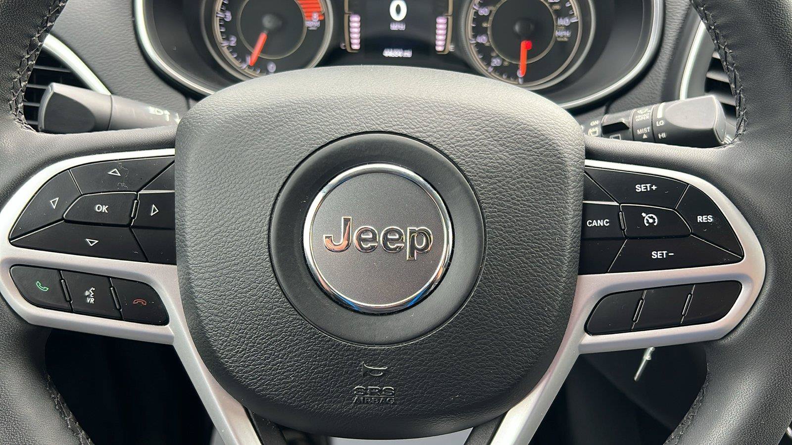 Used 2022 Jeep Cherokee Latitude w/ Sun & Sound Group AWD/4WD image 31