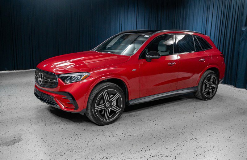 New 2025 Mercedes-Benz GLC 350e 4MATIC