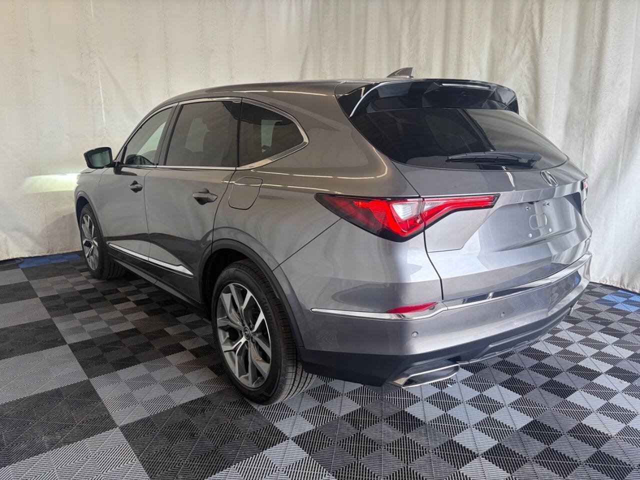 Used 2024 Acura MDX w/ Technology Package AWD/4WD image 5