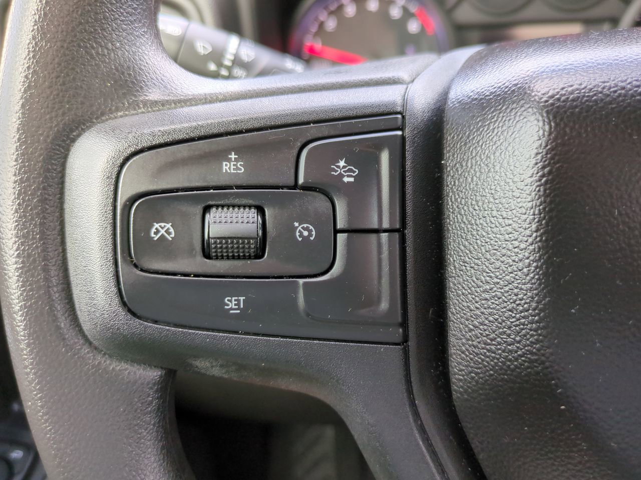 Certified 2023 Chevrolet Silverado 1500 Custom image 23