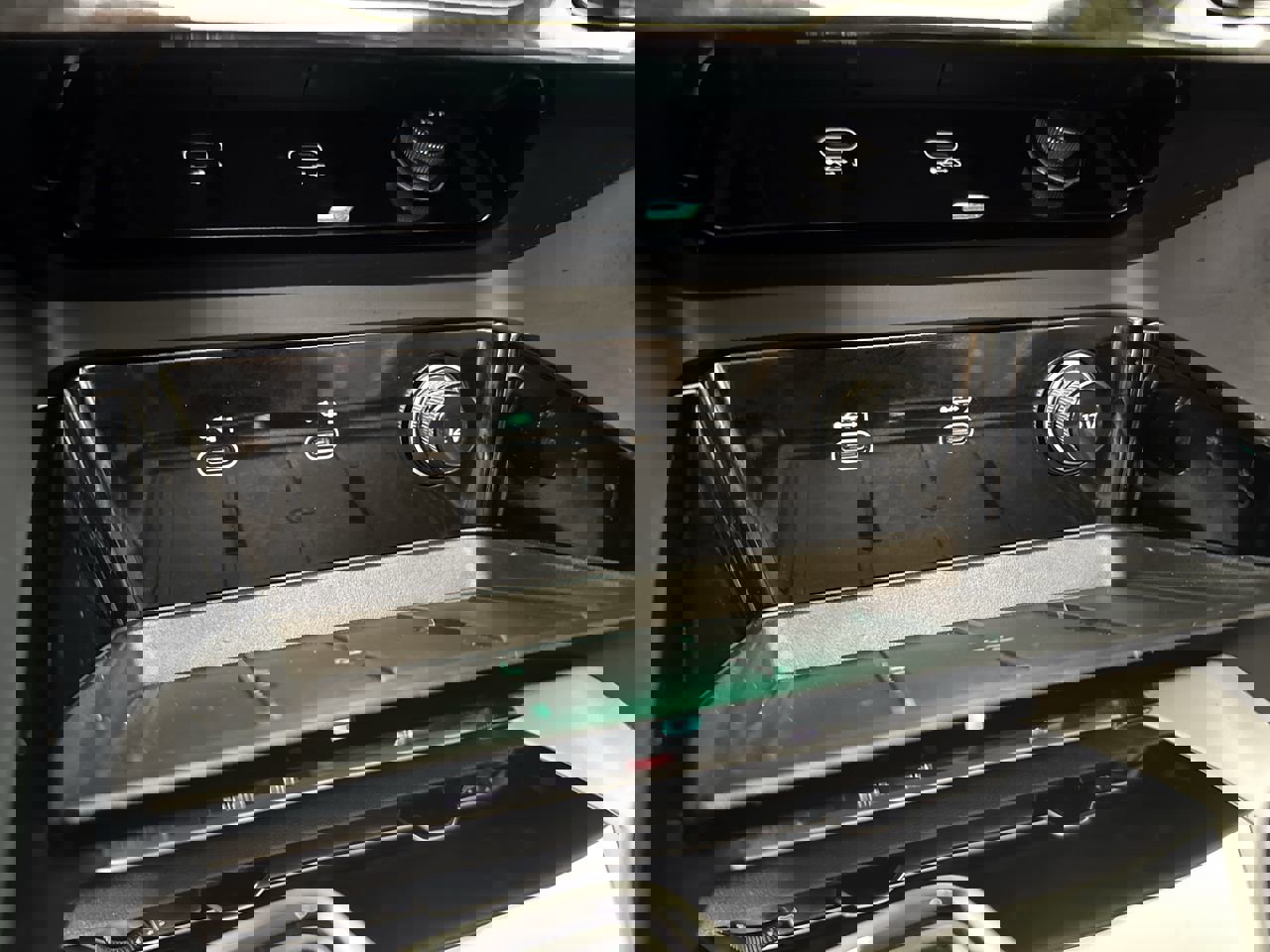 Used 2025 Audi Q5 Premium Plus w/ Premium Plus image 16