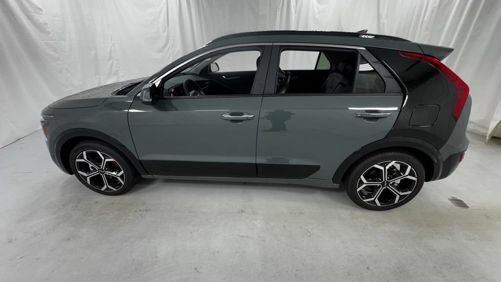 New 2026 Kia Niro SX Touring FWD image 6