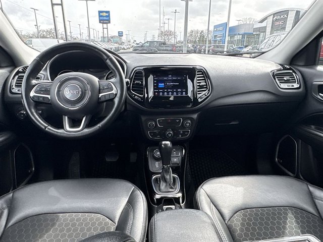 Used 2019 Jeep Compass Latitude image 19