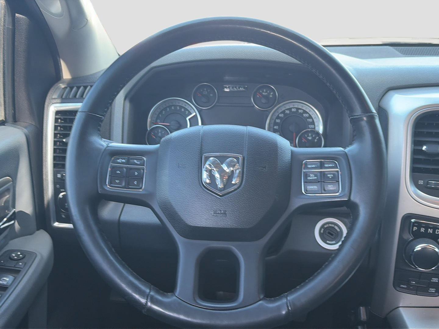 Used 2018 RAM 1500 SLT AWD/4WD image 13