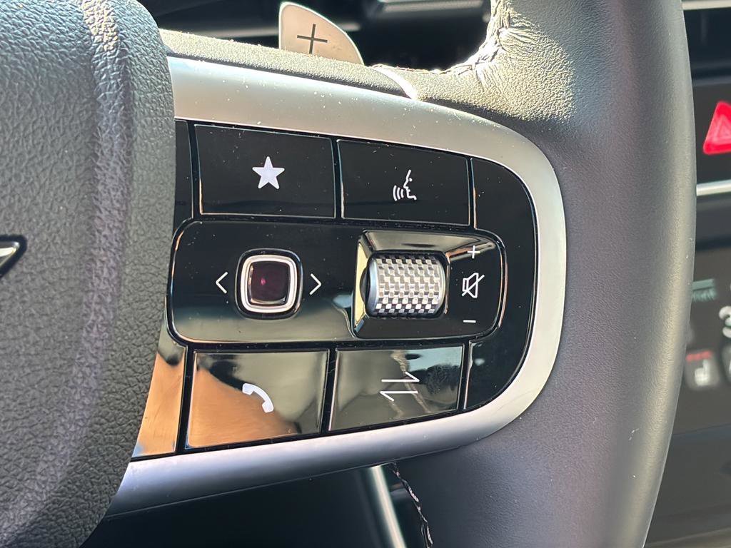 Certified 2026 Genesis GV70 2.5T AWD/4WD image 24