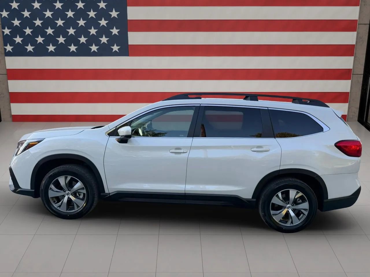 Used 2025 Subaru Ascent Premium image 2