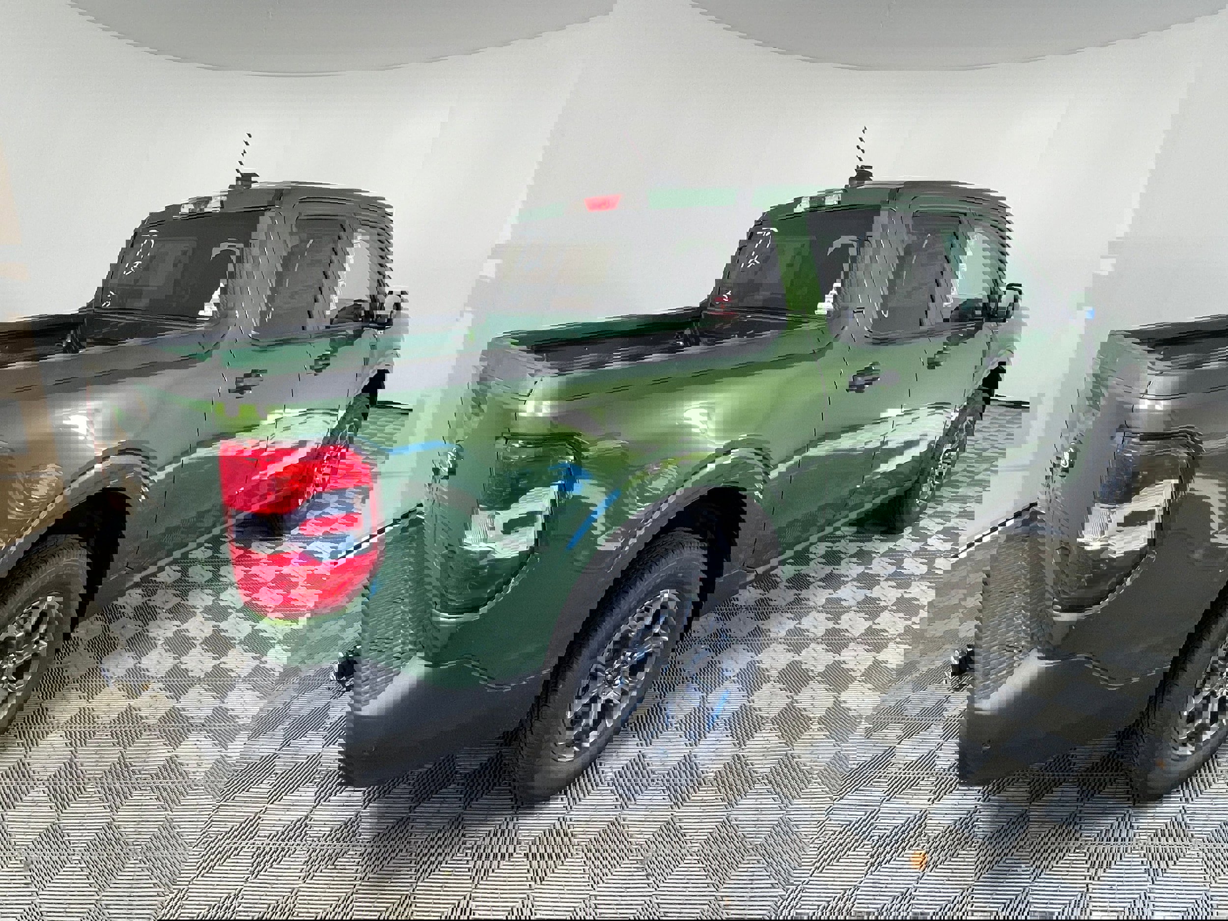 New 2025 Ford Maverick XLT w/ XLT Luxury Package image 6