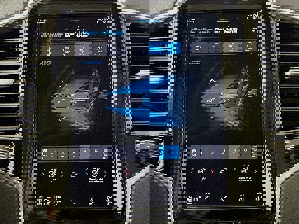 Certified 2024 Volvo XC90 T8 Plus image 16