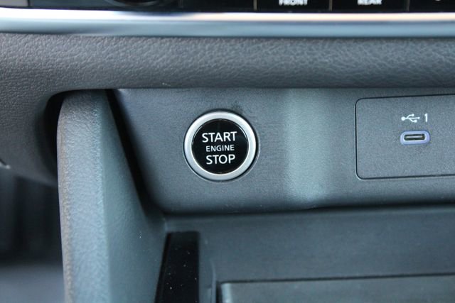 Used 2023 Nissan Rogue SV FWD image 26