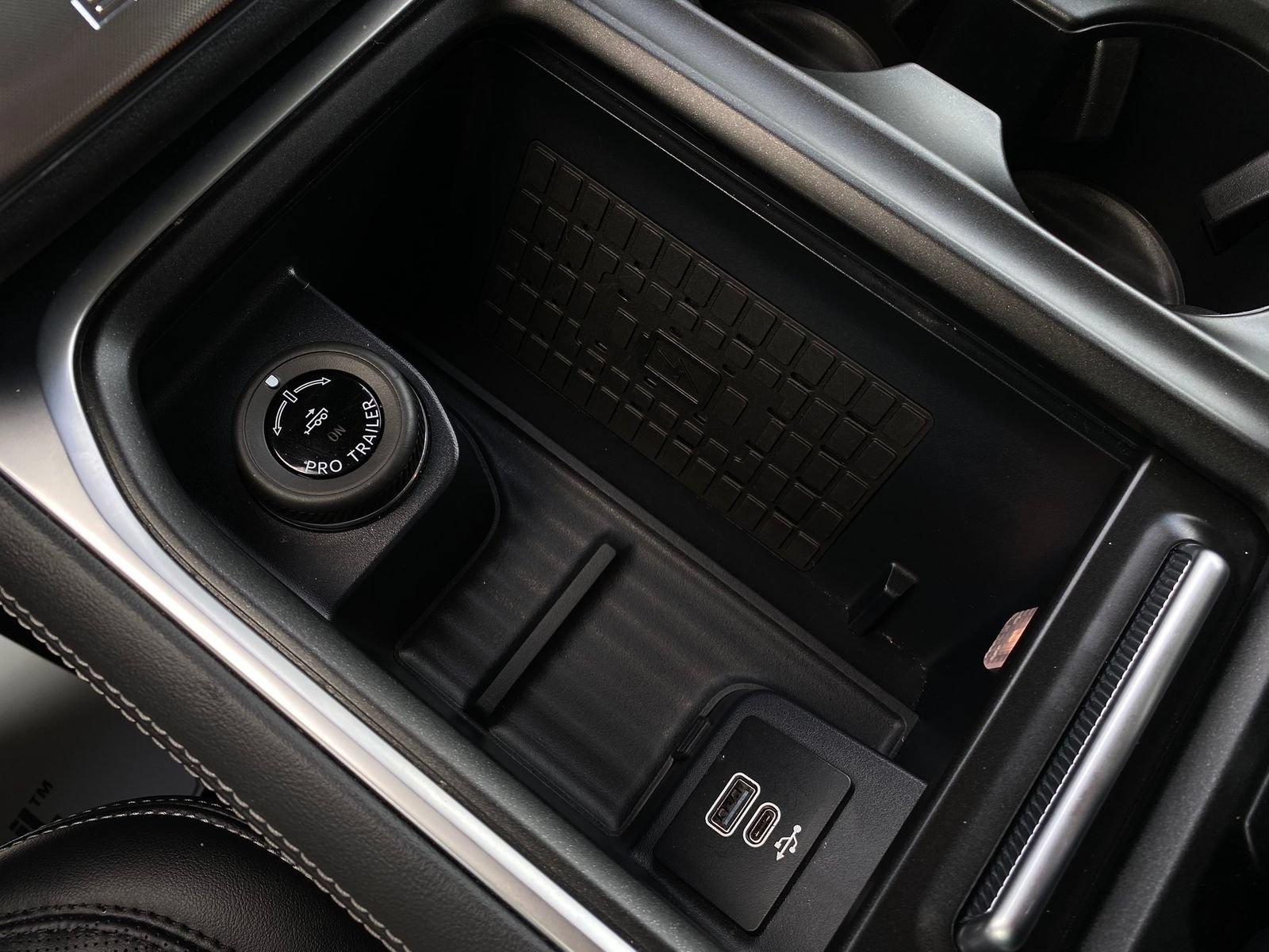 Used 2025 Ford Expedition Platinum AWD/4WD image 19