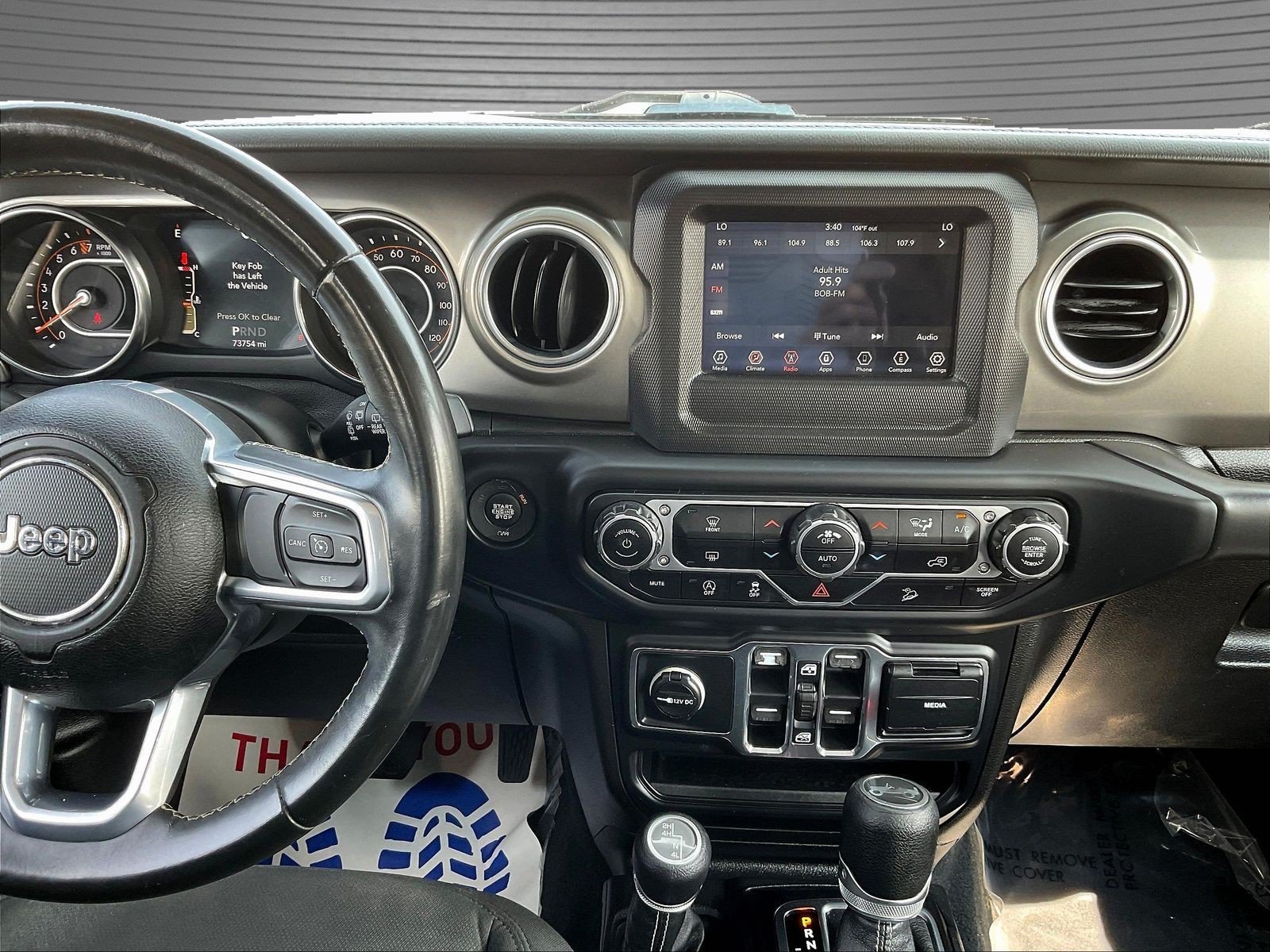 Used 2019 Jeep Wrangler Unlimited Sahara AWD/4WD image 11