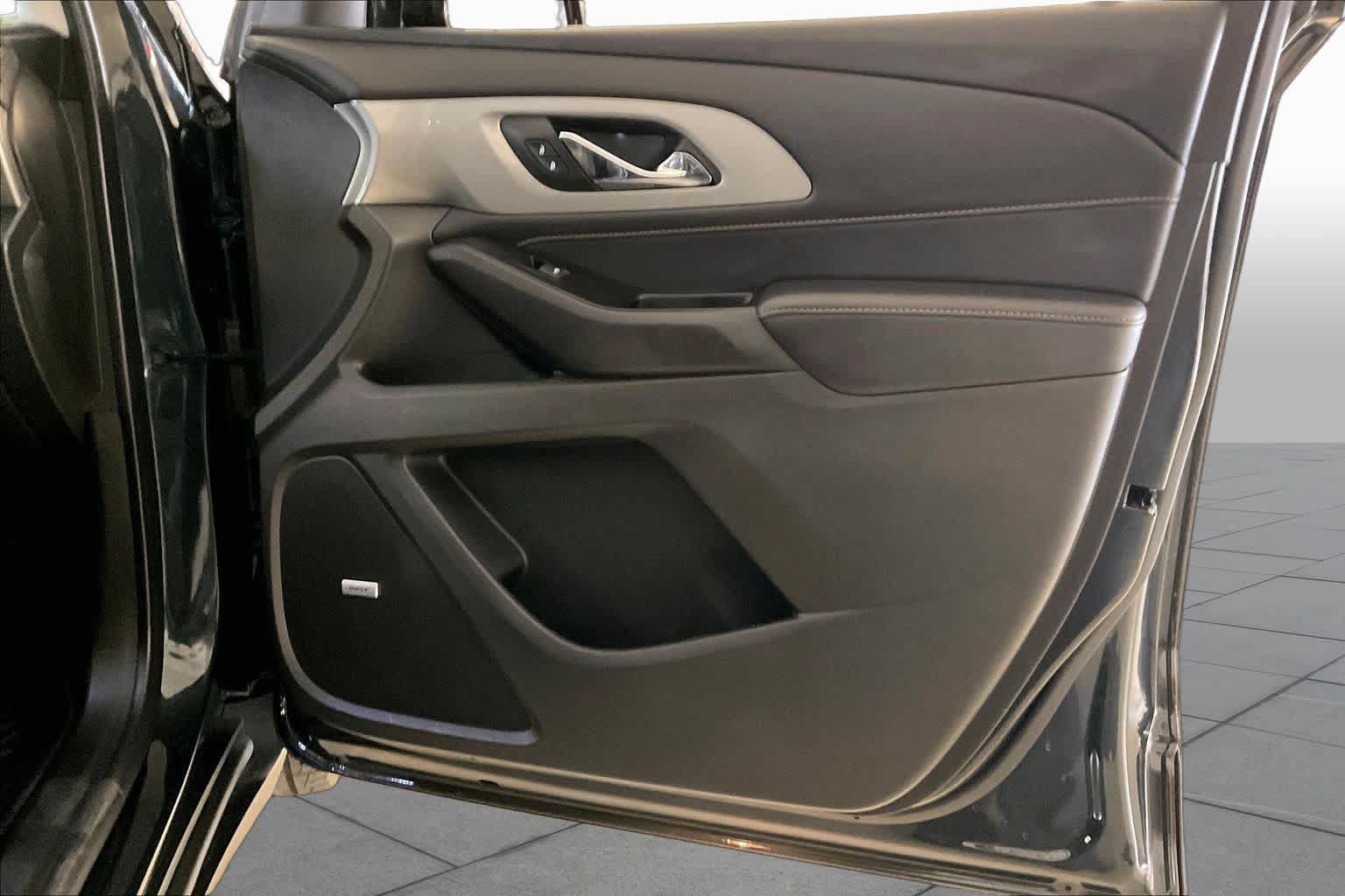 Used 2020 Chevrolet Traverse RS FWD image 20