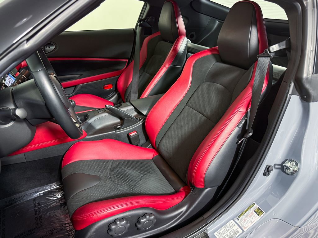 Certified 2024 Nissan Z Performance w/ Floor Mat Package image 16
