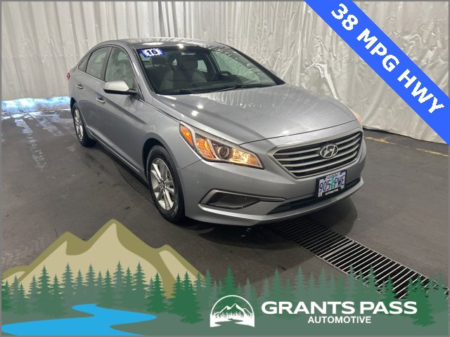 Used 2016 Hyundai Sonata SE