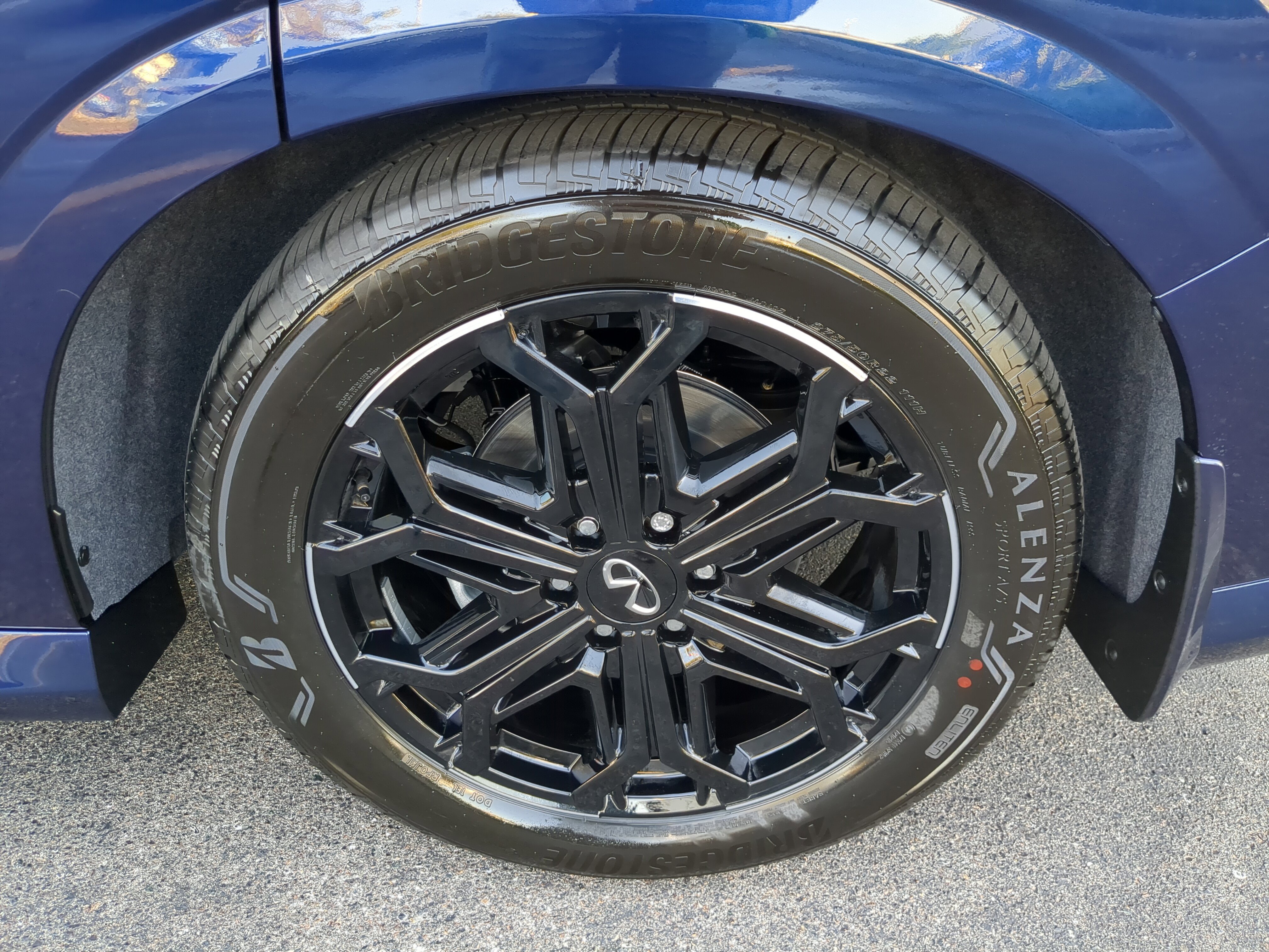 New 2026 INFINITI QX80 4WD w/ Sport Exterior Package image 35