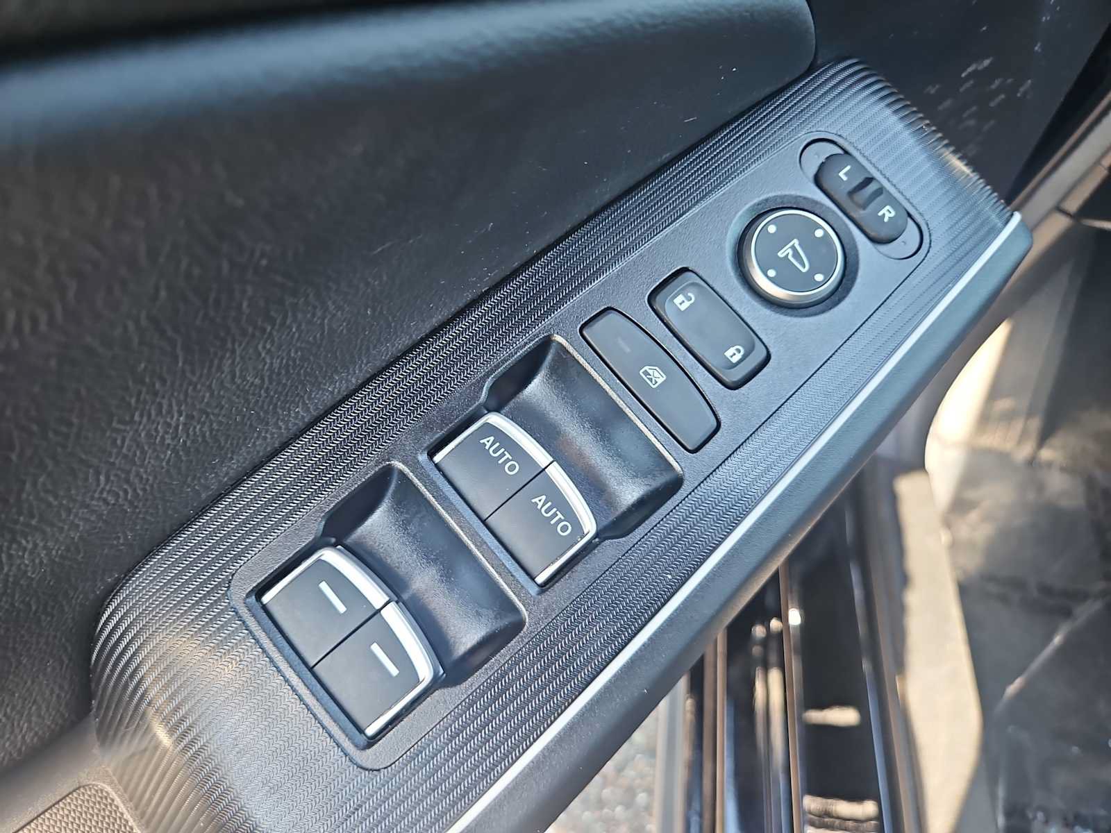 Certified 2025 Honda Civic Sport Touring image 15