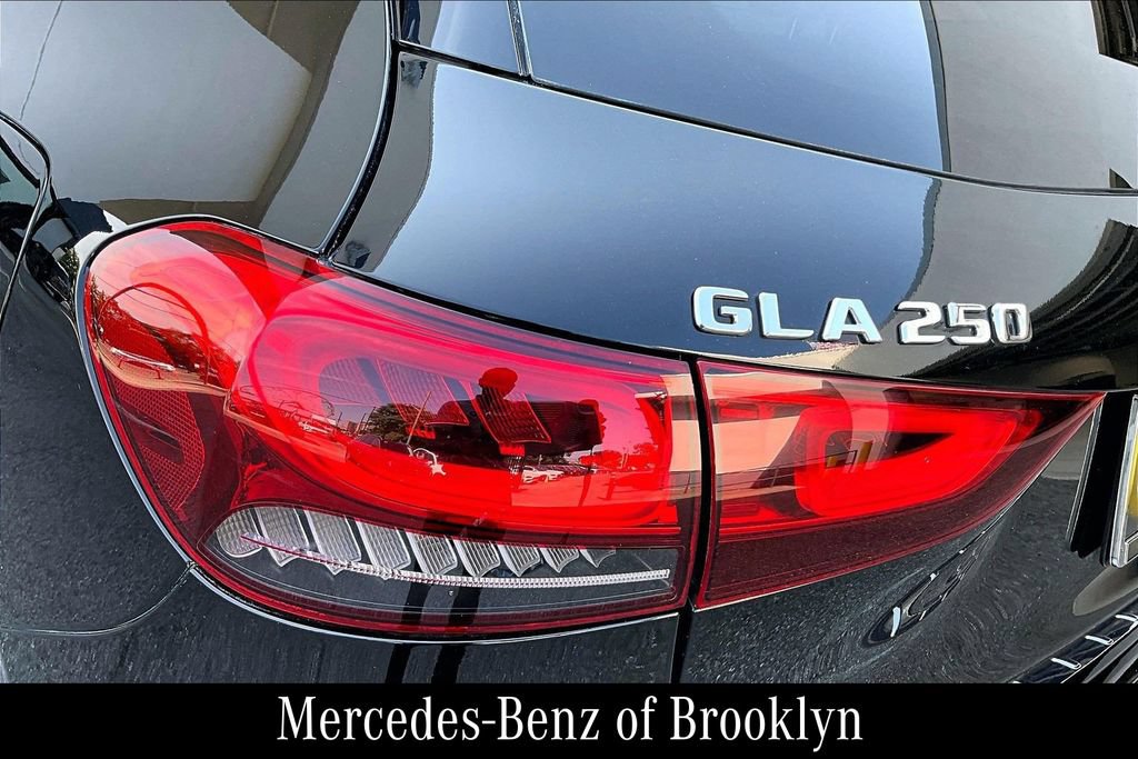 Certified 2023 Mercedes-Benz GLA 250 4MATIC image 31