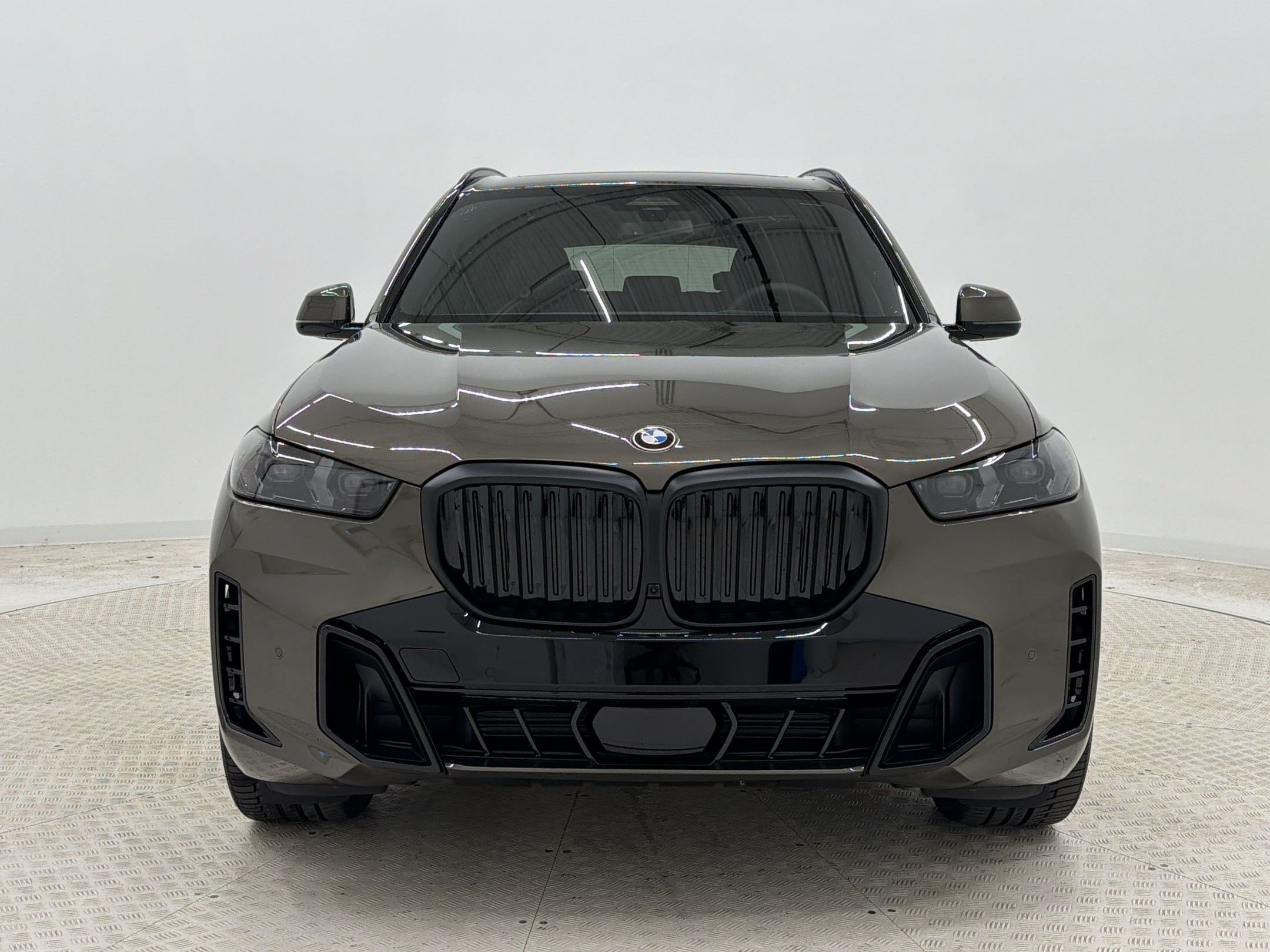 New 2026 BMW X5 xDrive40i w/ M Sport Package AWD/4WD image 6