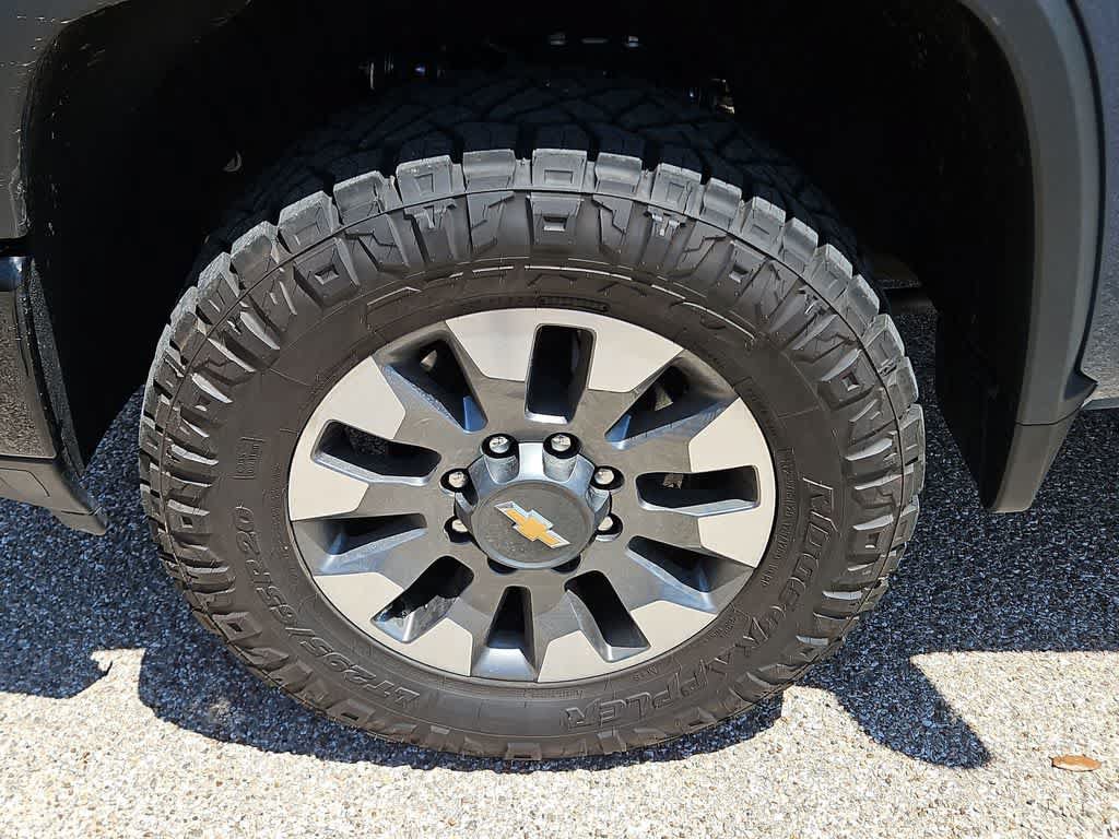 Used 2026 Chevrolet Silverado 2500 Custom w/ Z71 Off-Road Package AWD/4WD image 12