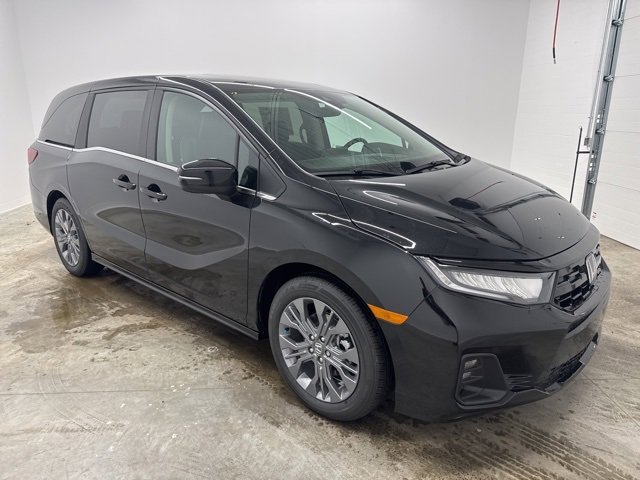 New 2026 Honda Odyssey Touring image 3
