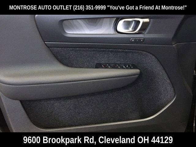 New 2024 Volvo XC40 Recharge Plus w/ Protection Package Premier image 9