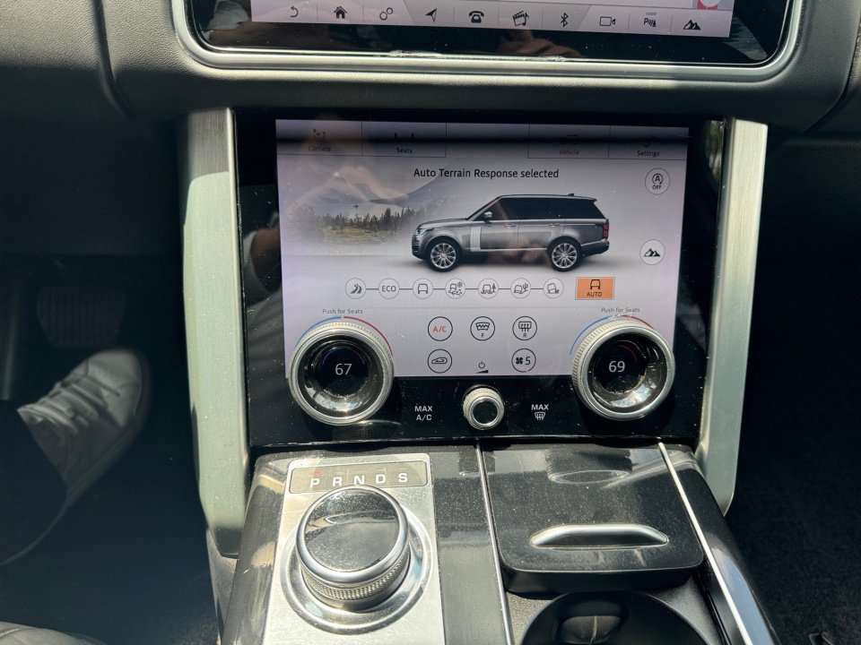 Used 2018 Land Rover Range Rover Supercharged AWD/4WD image 18