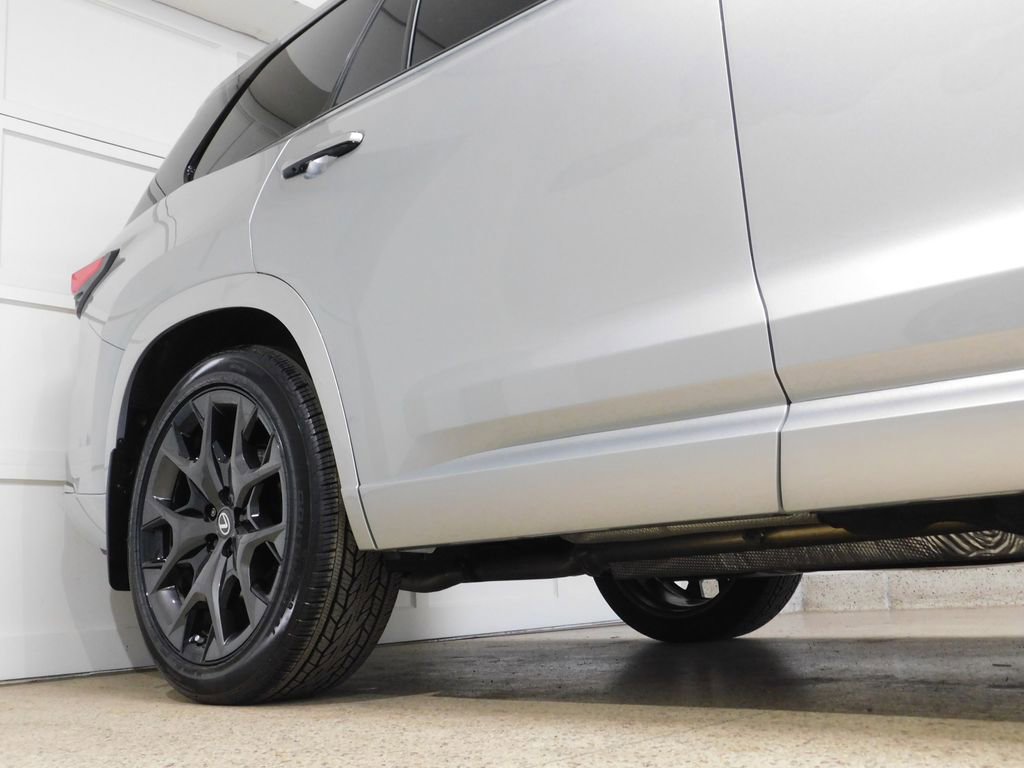 Used 2026 Lexus TX 500h AWD image 8