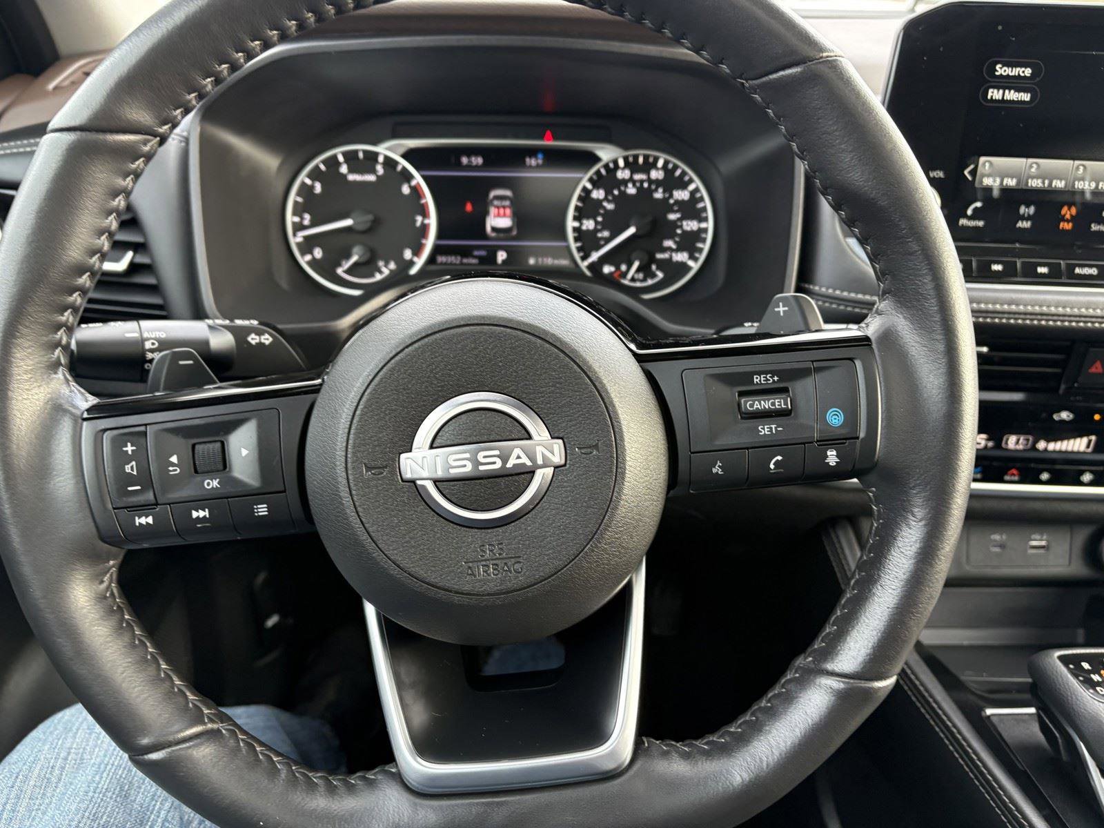 Used 2023 Nissan Rogue SL w/ SL Premium Package image 18