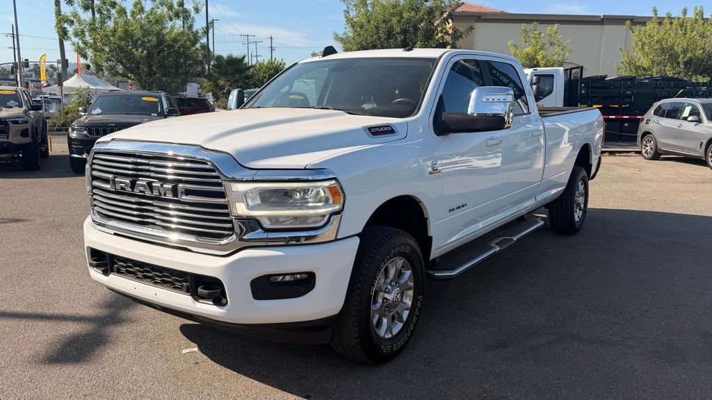Used 2024 RAM 2500 Laramie AWD/4WD image 2