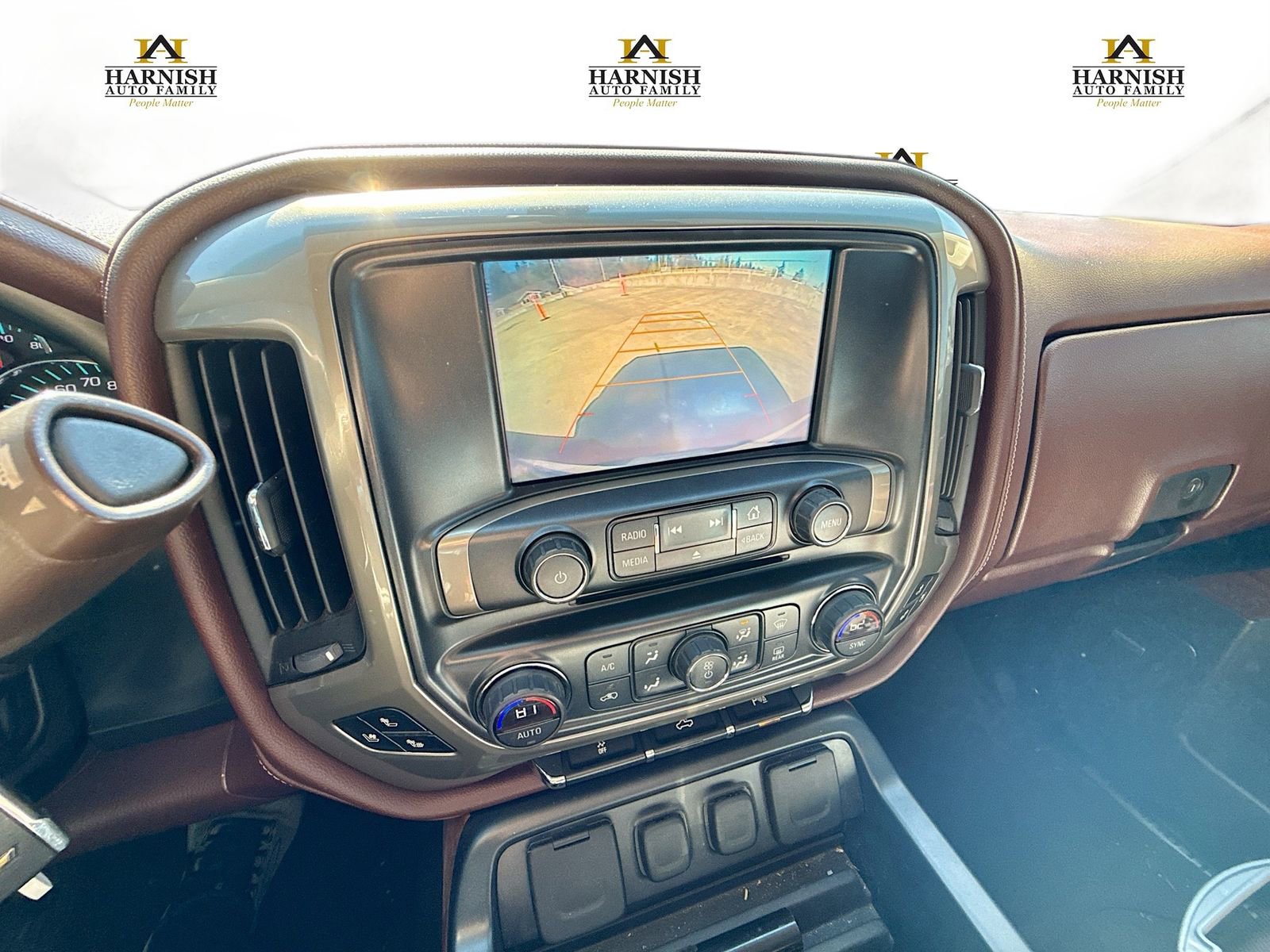 Used 2016 Chevrolet Silverado 1500 High Country image 14