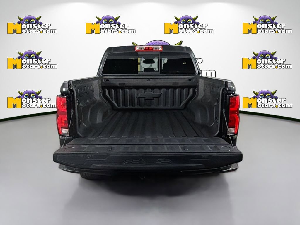 Used 2024 Chevrolet Colorado Z71 w/ Z71 Convenience Package 2 AWD/4WD image 25