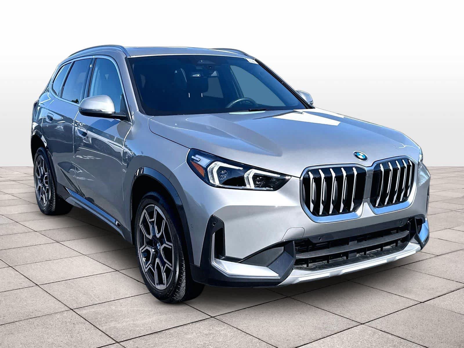 Used 2026 BMW X1 xDrive28i w/ Convenience Package AWD/4WD image 3