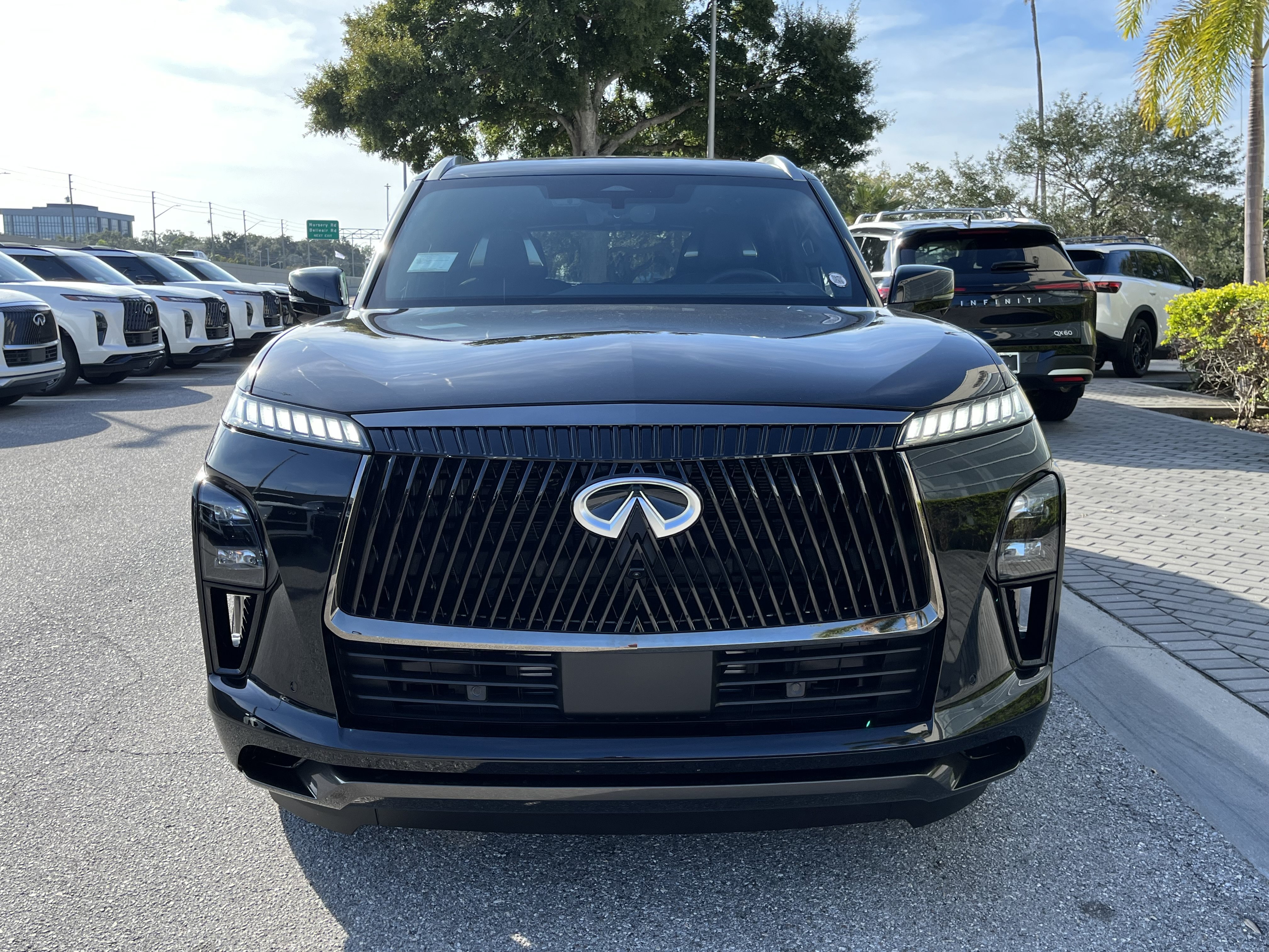 Certified 2026 INFINITI QX80 Autograph w/ Premium Cargo Package AWD/4WD image 9