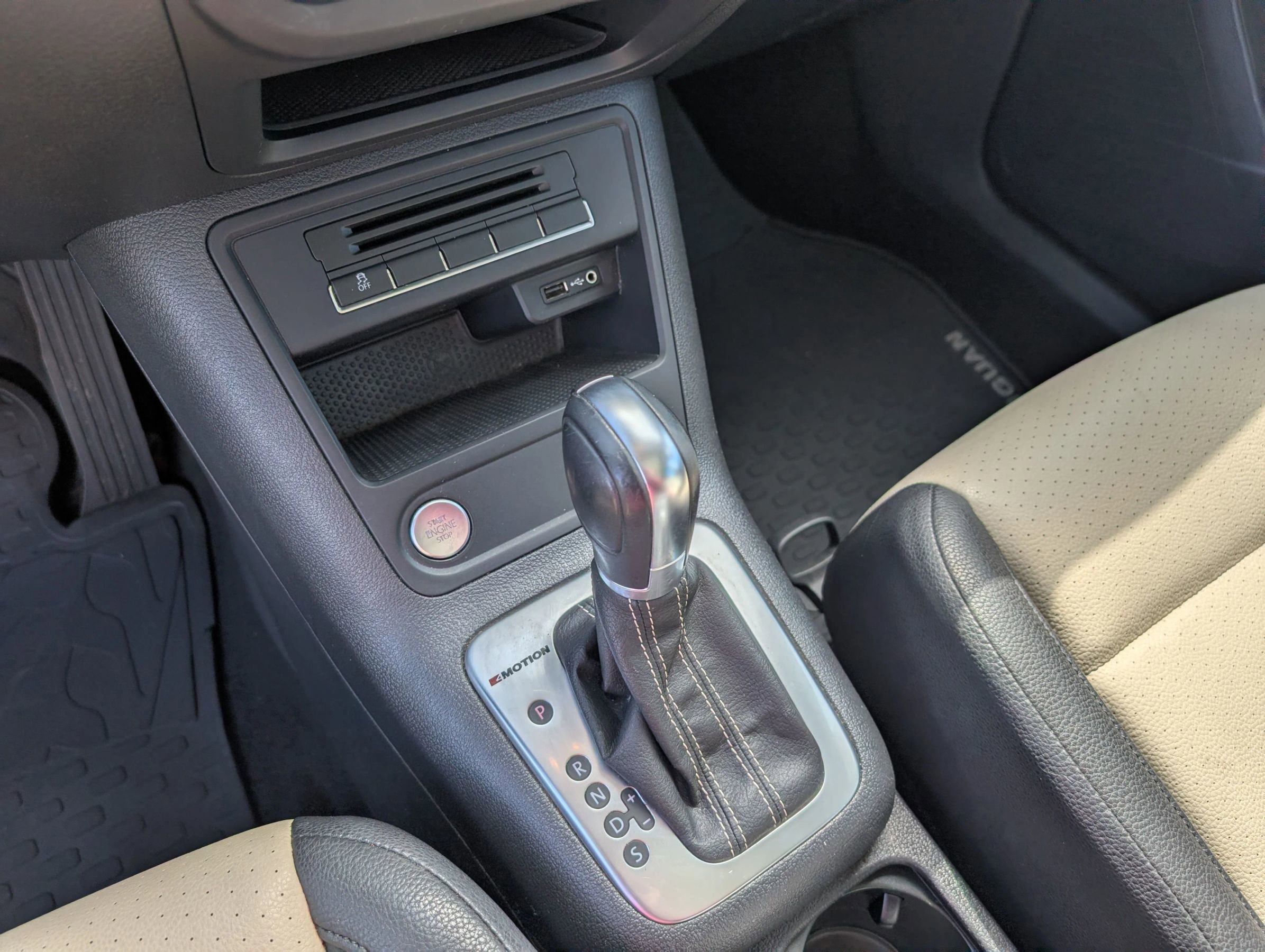 Used 2016 Volkswagen Tiguan SE image 19