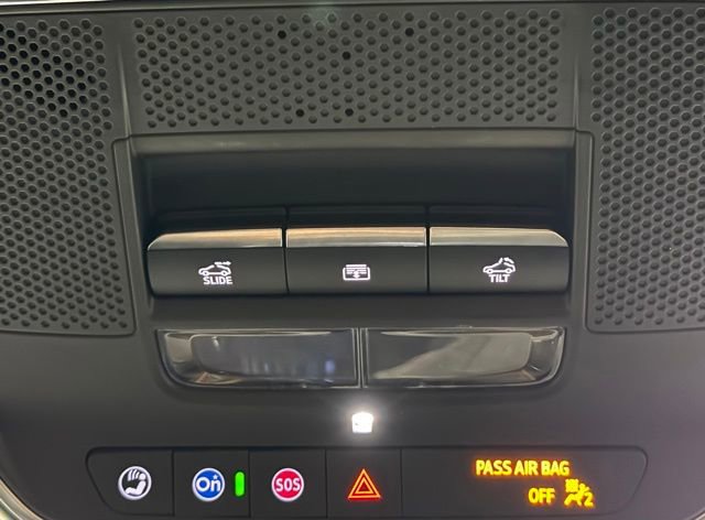 Used 2024 Chevrolet Traverse RS image 28