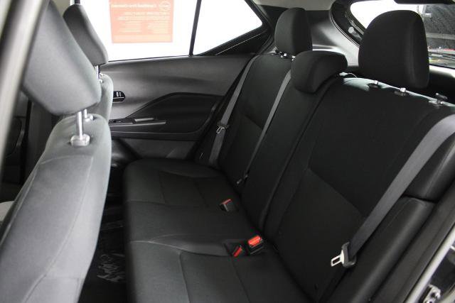 Certified 2025 Nissan Kicks Play S image 21