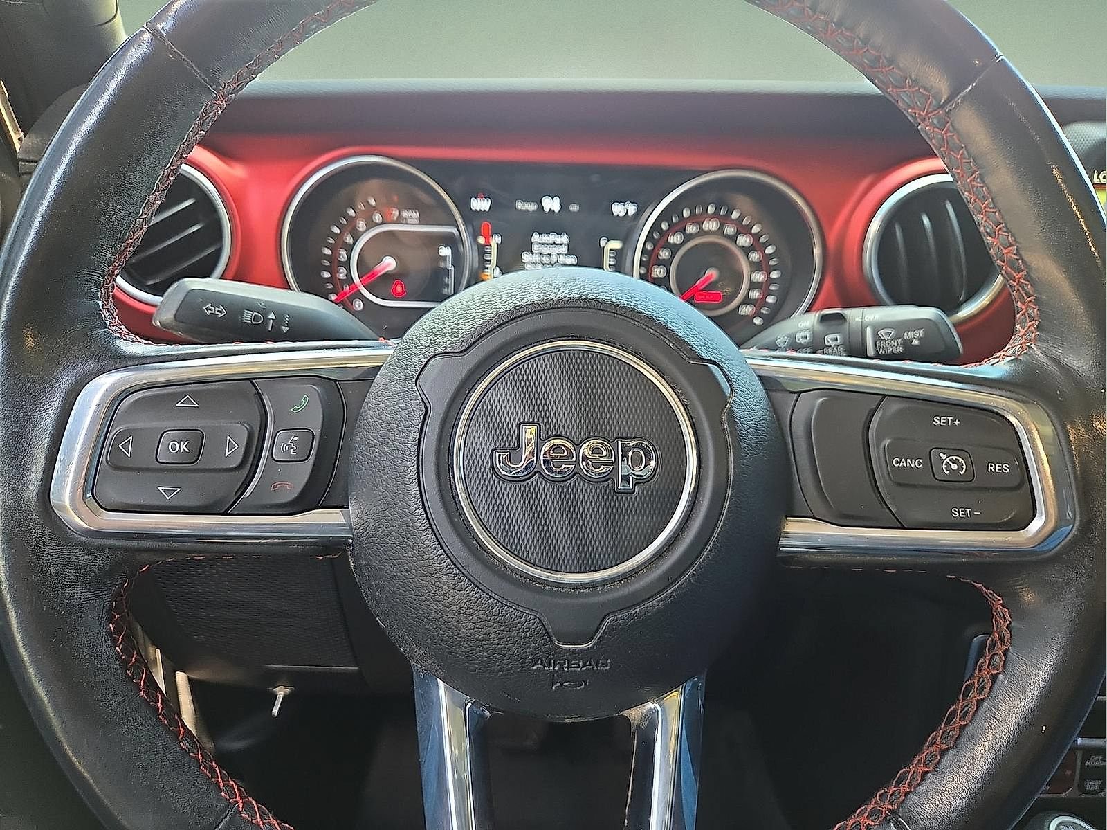 Used 2022 Jeep Wrangler Unlimited Rubicon w/ Cold Weather Group AWD/4WD image 24