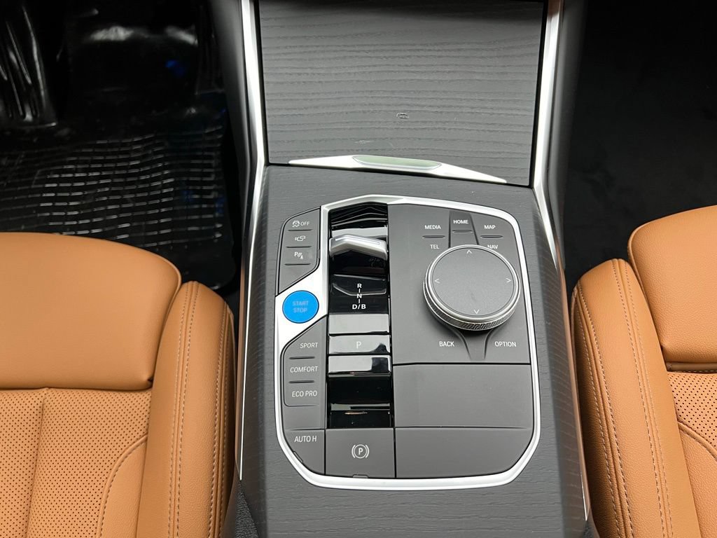 Used 2026 BMW i4 eDrive40 w/ Premium Package RWD image 11