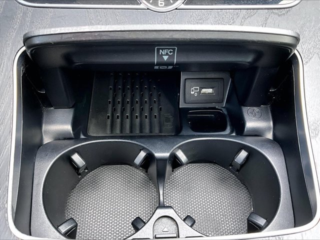 Used 2018 Mercedes-Benz E 300 image 26