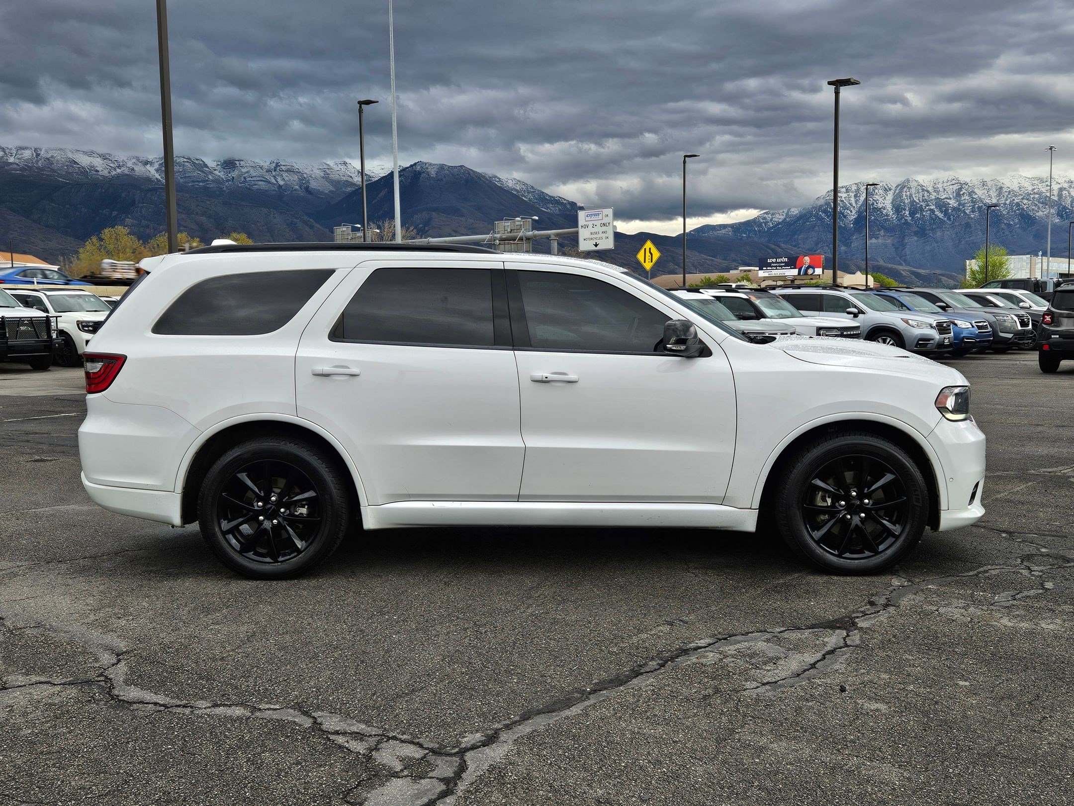 Used 2018 Dodge Durango R/T w/ Technology Group image 2