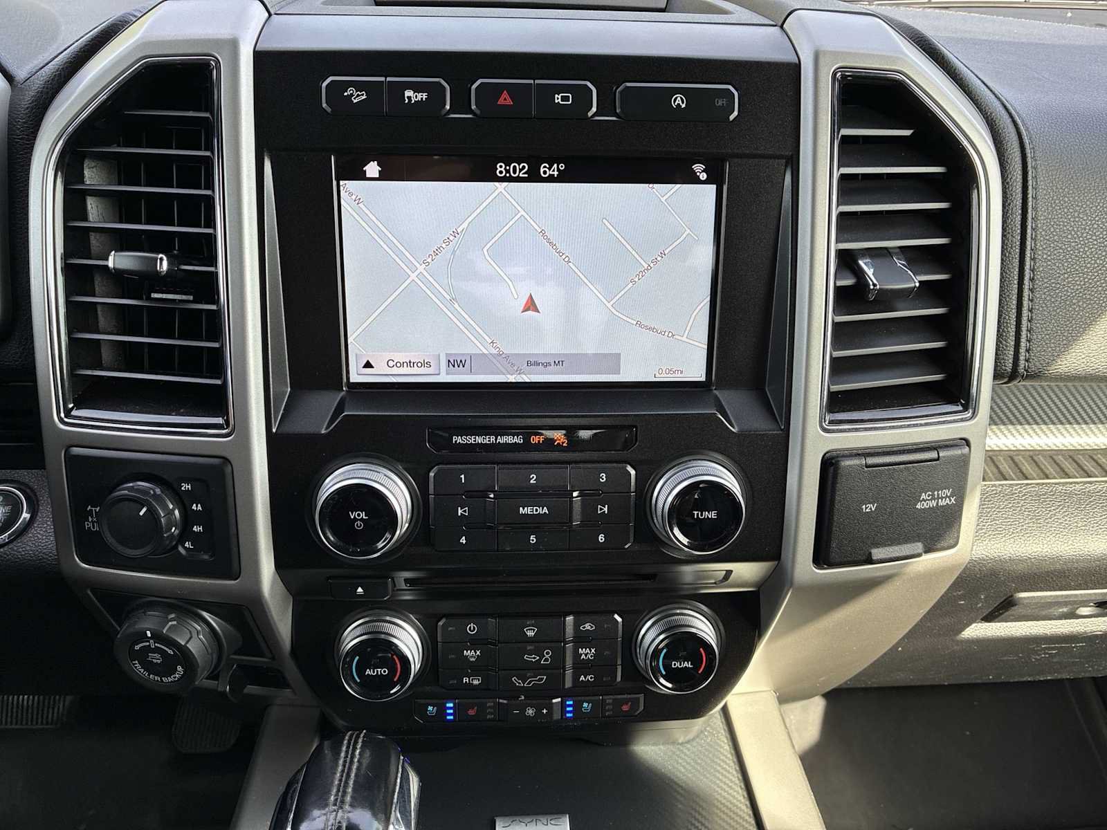 Used 2018 Ford F150 Lariat w/ Equipment Group 502A Luxury AWD/4WD image 18