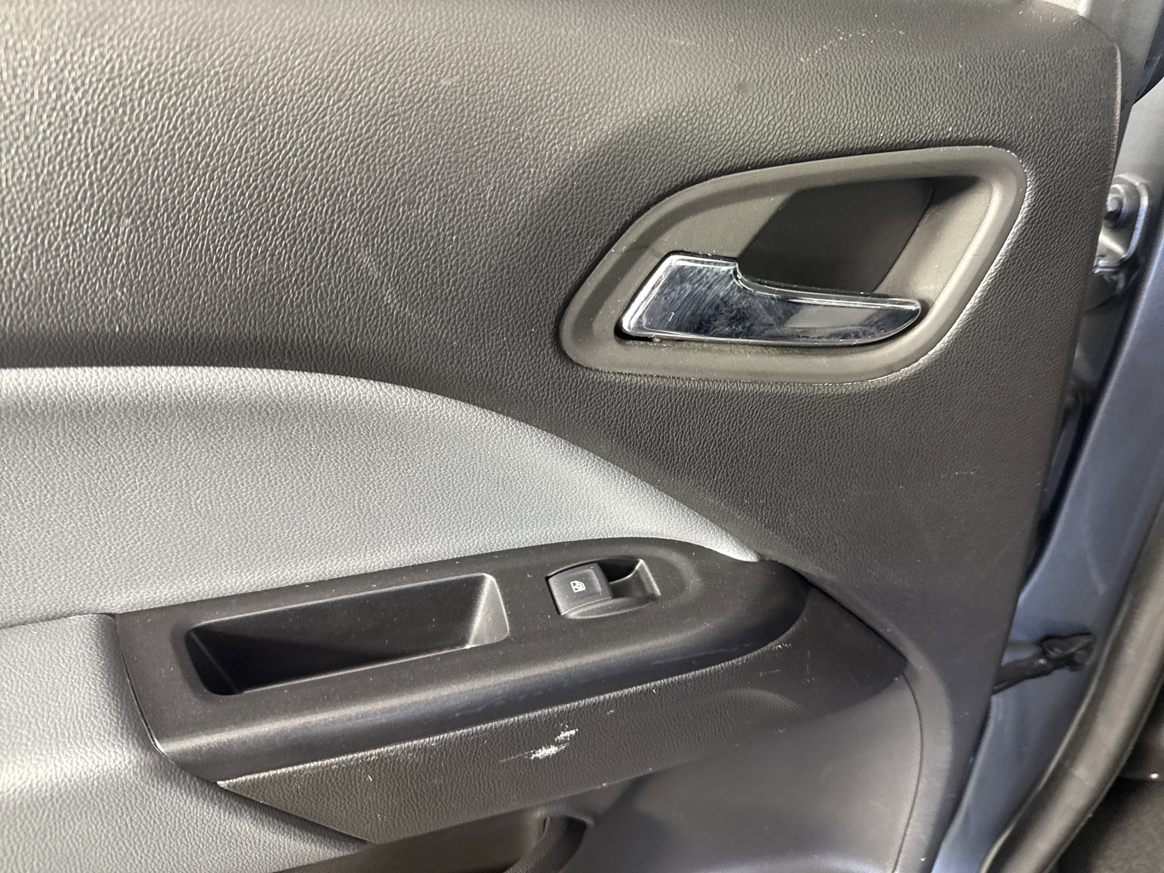 Used 2022 Chevrolet Colorado Z71 w/ Safety Package image 17