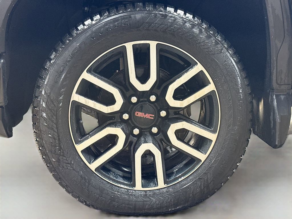 Used 2023 GMC Sierra 1500 AT4 image 30
