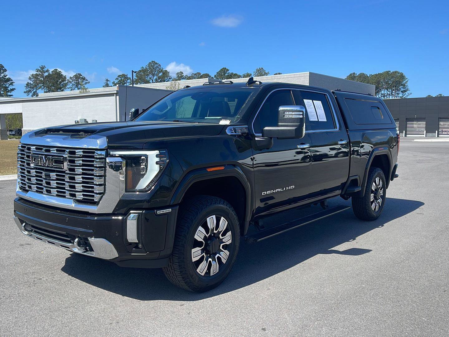 Used 2024 GMC Sierra 2500 Denali w/ Denali Reserve Package image 3
