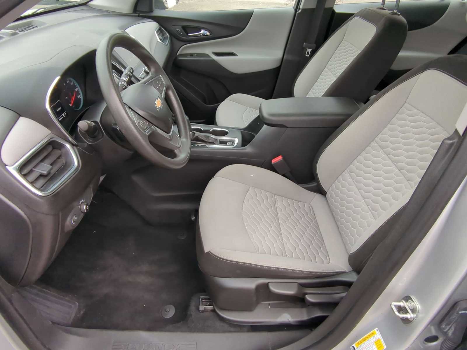 Used 2020 Chevrolet Equinox LS image 18