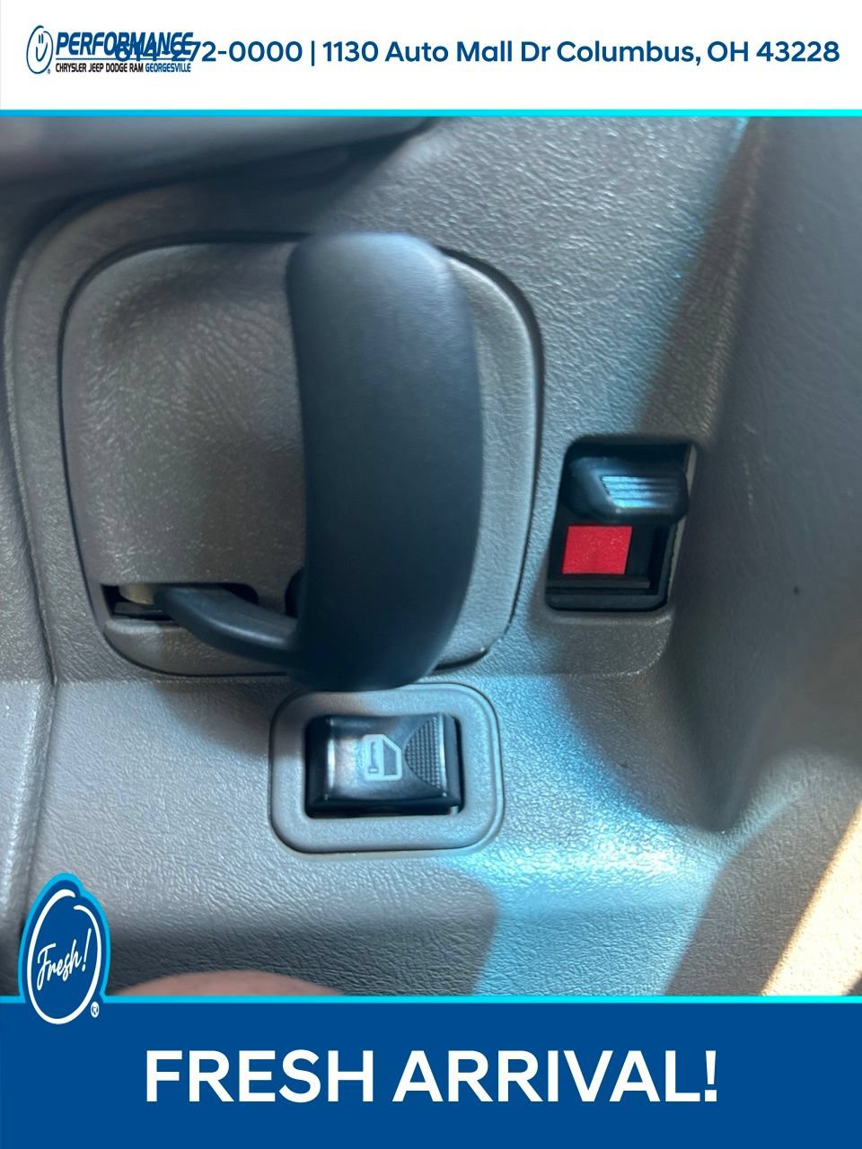 Used 2018 Chevrolet Express 2500 Extended RWD image 18